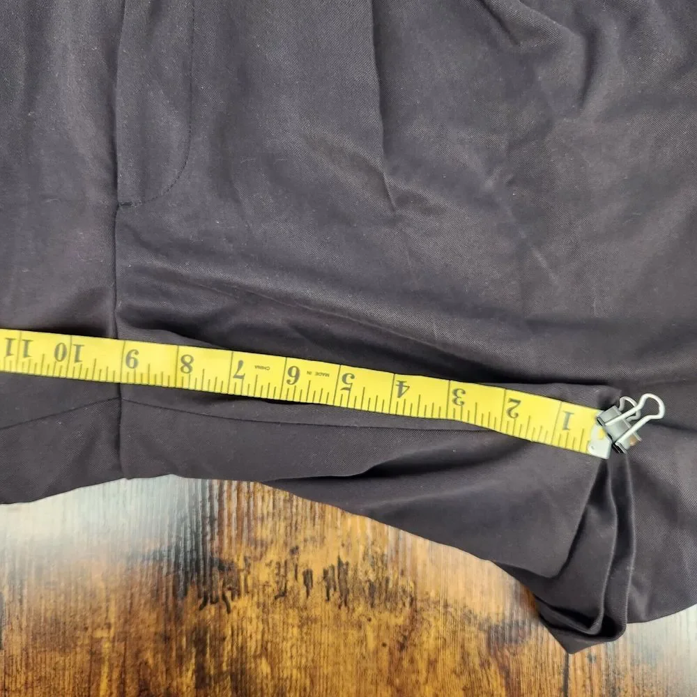 IZOD XFG Golf Shorts Mens 40‎ Black Performance Solid Pleated Front Chinos